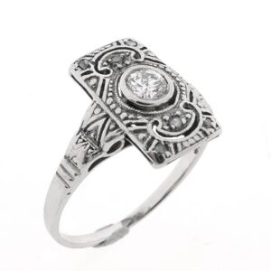 14 karaat witgouden ring met diamanten van totaal 0,20 ct.