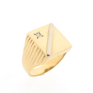 14 karaat geelgouden zegelring met 0,05 ct. diamant